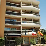 Pierre & Les Platanes Aparthotel