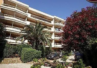 Pierre & Les Platanes Lejlighedshotel 3*