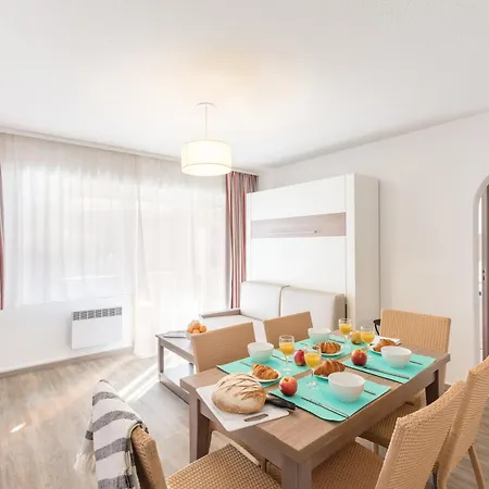 Lejlighedshotel Pierre & Les Platanes 3*