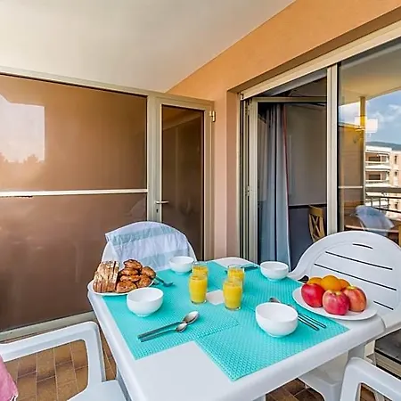 Aparthotel Pierre & Les Platanes 3*