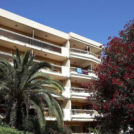 Lejlighedshotel Pierre & Les Platanes